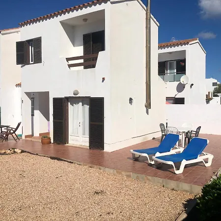 House With Large Garden Cap D, Artruix Semesterbostad Cala'N Bosch (Menorca)