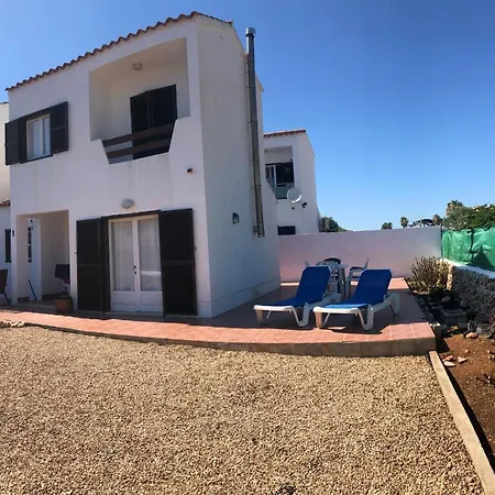 House With Large Garden Cap D, Artruix Semesterbostad Cala'N Bosch (Menorca)